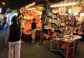 Top 6 địa điểm mua sắm quần áo giá rẻ ở Hồ Chí Minh